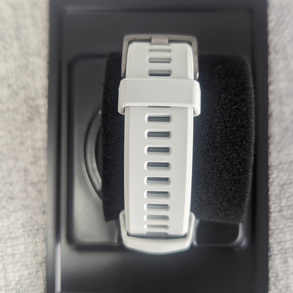 NEW Wahoo ELEMNT RIVAL Multisport GPS Watch - Picture 4 of 6